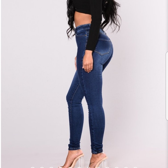 Fashion Nova Skinny Jeans - Picture 7 of 7